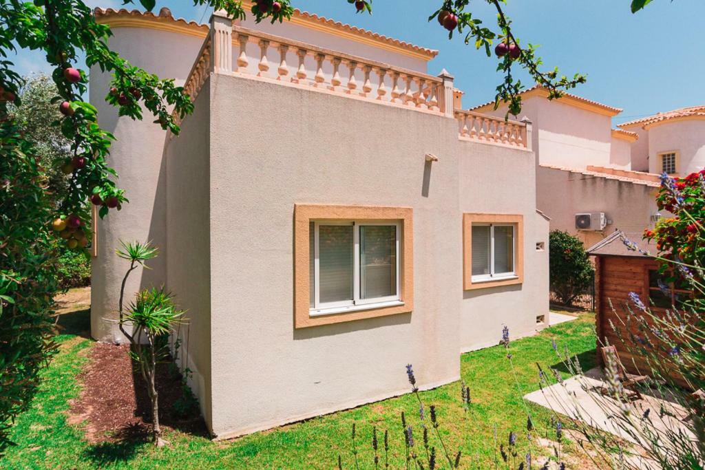 Bright Villa With Salt Water Pool El Campello Exterior foto